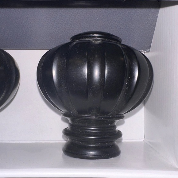 Better Homes & Gardens Knob Finial Set for Curtain Rod Matte Black Finish - Picture 2 of 6
